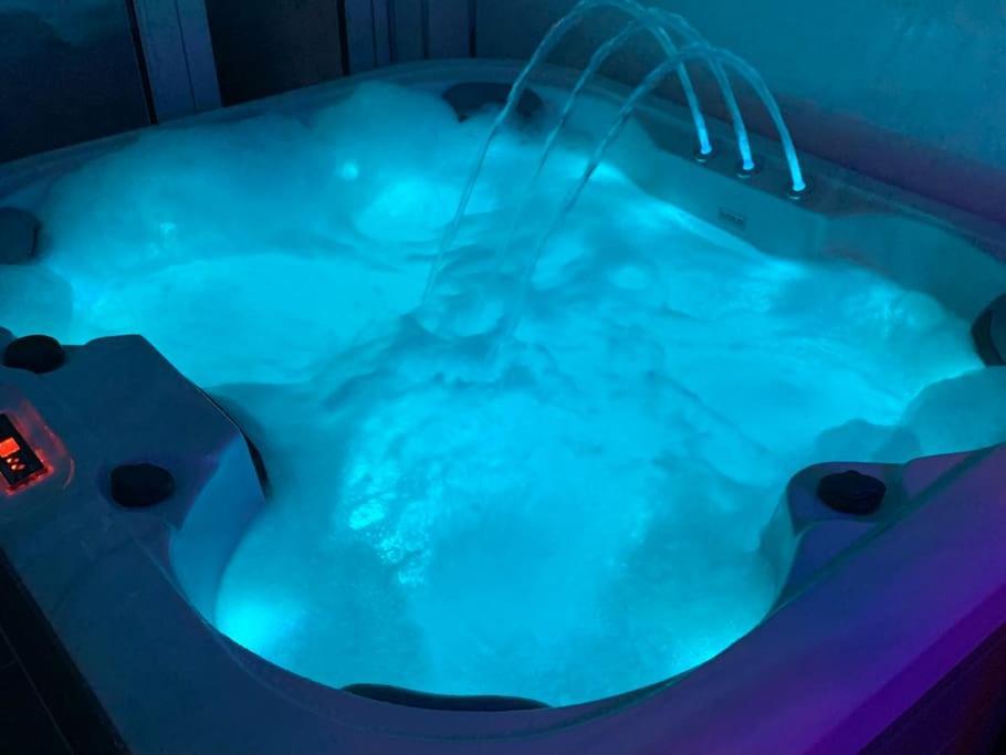Apartament Perfect Couple Retreat To Unwind&Relax With Hottub Peacehaven Zewnętrze zdjęcie